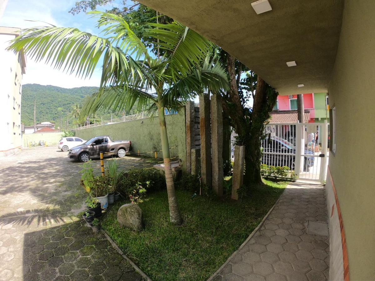 Apto Pertinho Da Praia - Lindo E Equipado! Internet 400Mb E 3 Tvs - Completo! Tv A Cabo Ubatuba Exterior photo